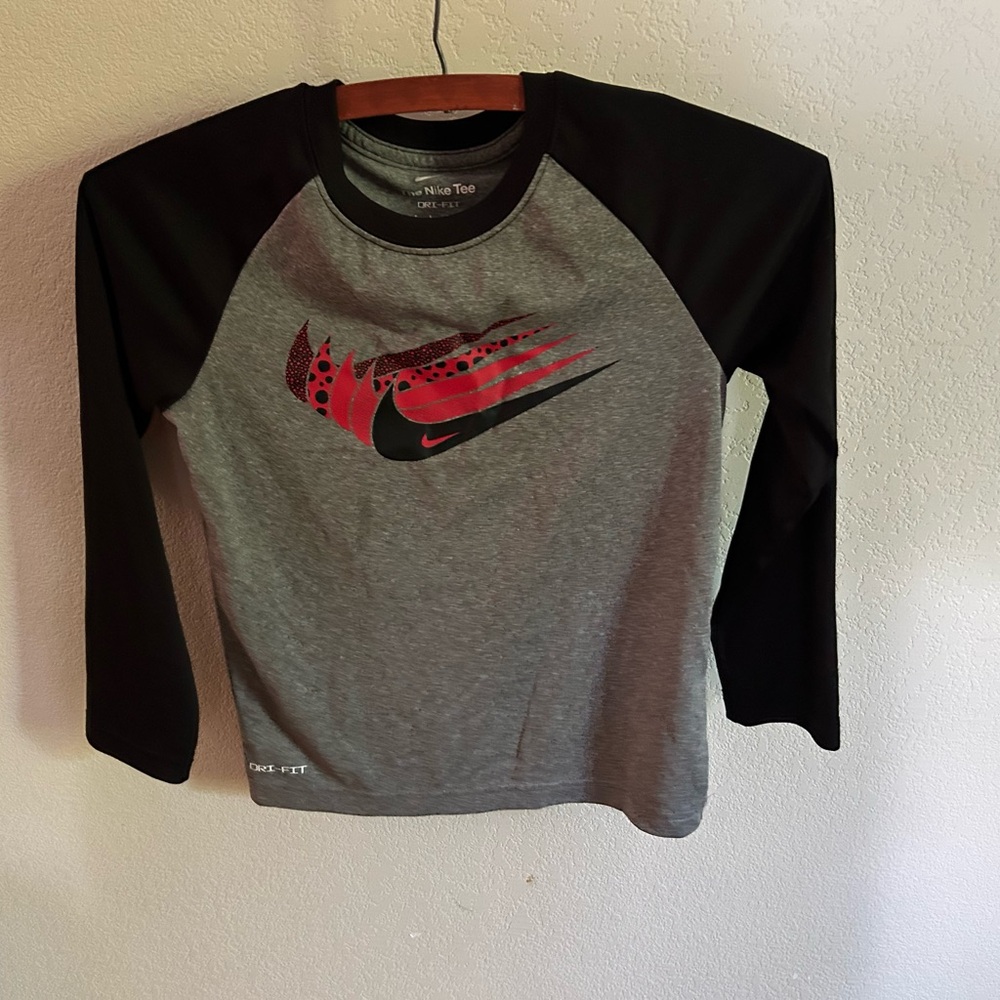 Nike Boys Long Sleeve Shirt in Black, Gray, and Red